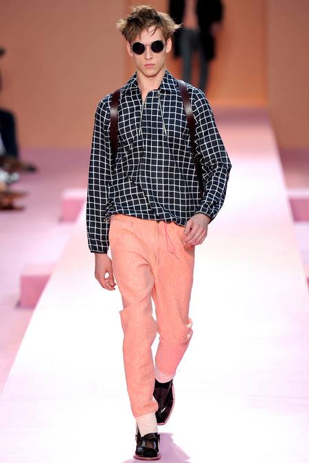 images/cast/10151449191932035=Spring 2014 man collection COLOUR'S COMPANY fabrics x=p.smith