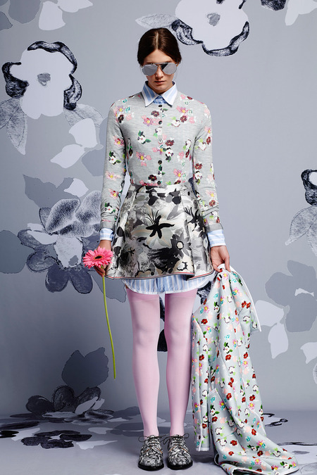 images/cast/20151000010000010=Resort 2015 COLOUR'S COMPANY fabrics x=Thom Browne